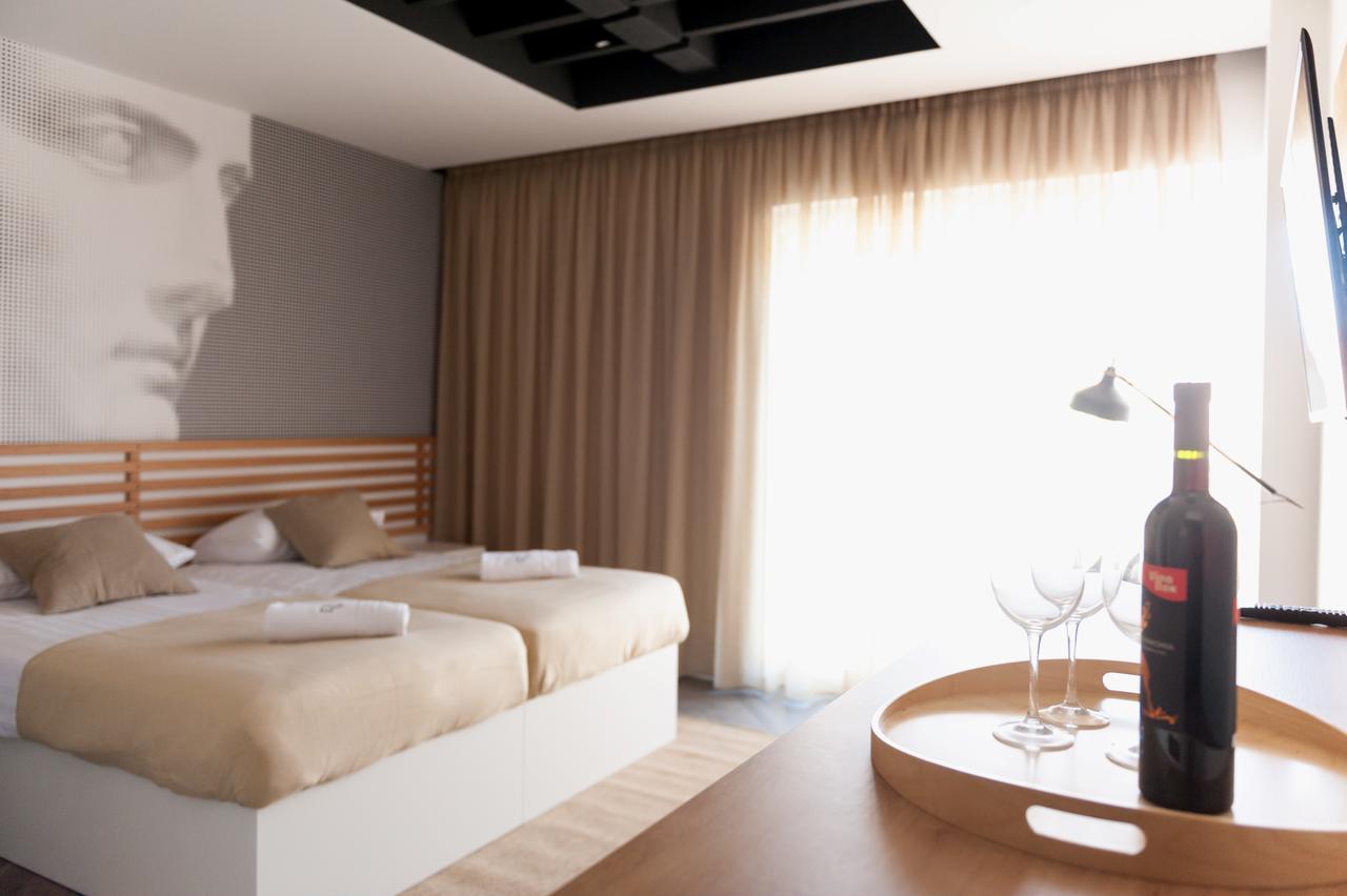 Domus Romana Lux Bed & Breakfast 4*