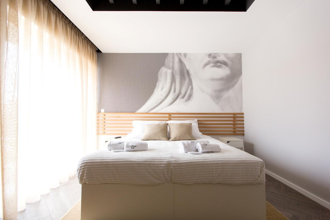 Domus Romana Lux Bed & Breakfast 4*